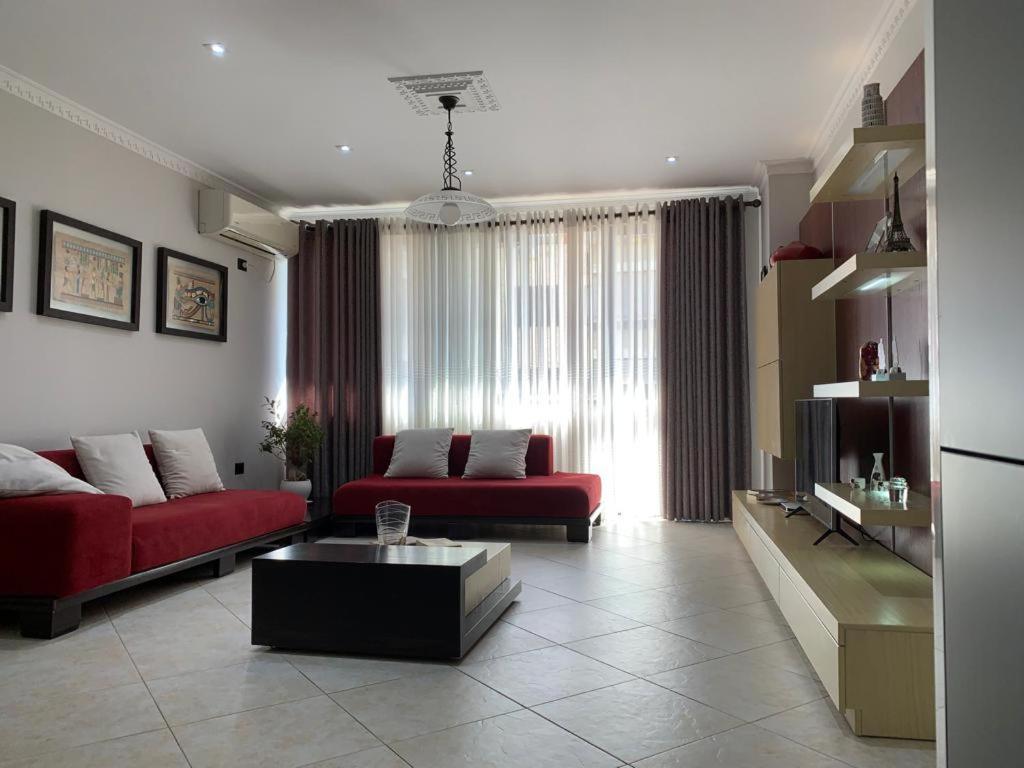 Laureta Central Apartment Tiranë Ngoại thất bức ảnh