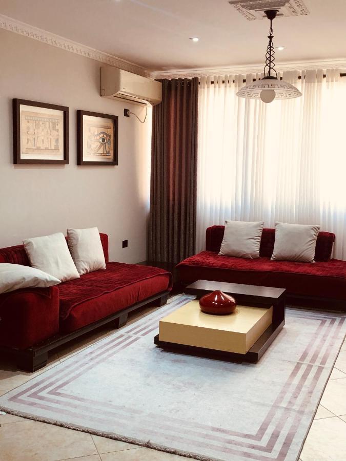 Laureta Central Apartment Tiranë Ngoại thất bức ảnh