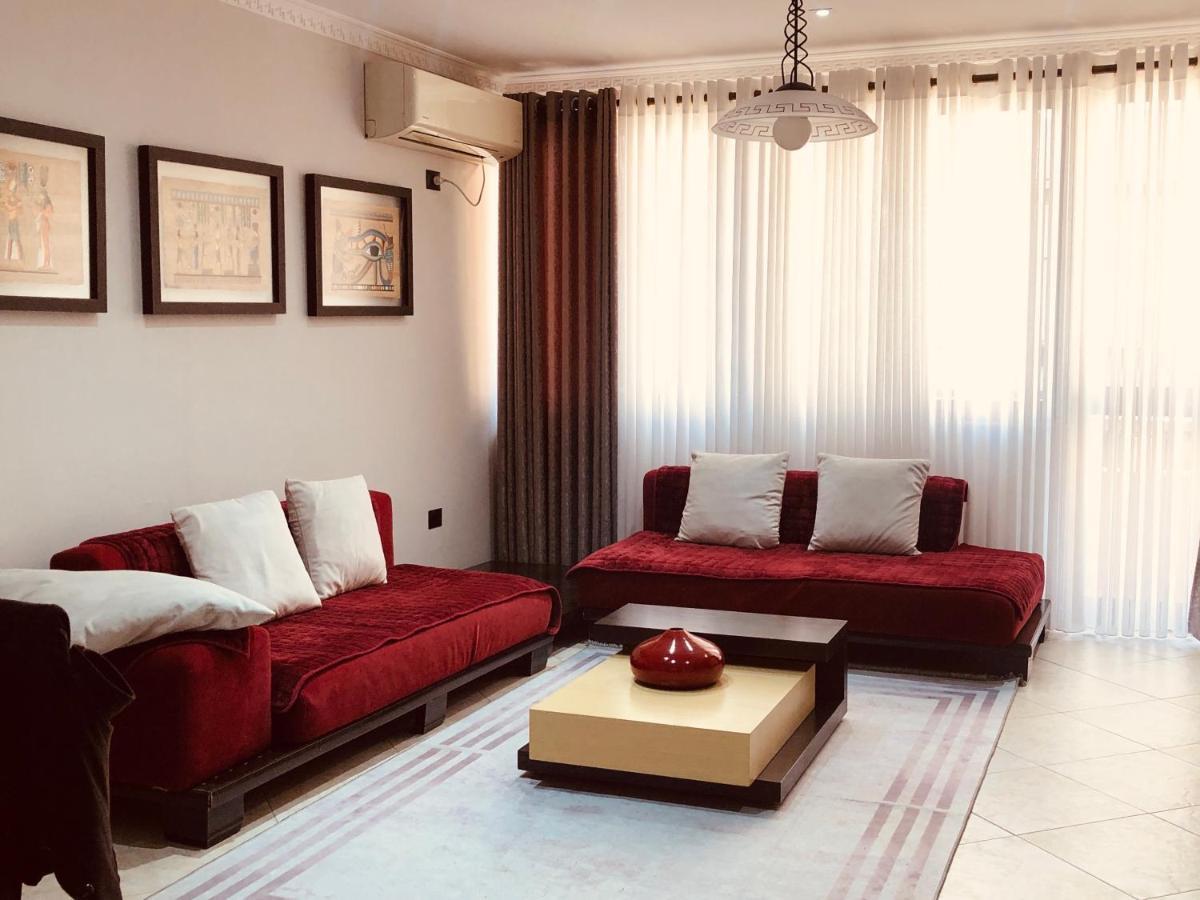 Laureta Central Apartment Tiranë Ngoại thất bức ảnh